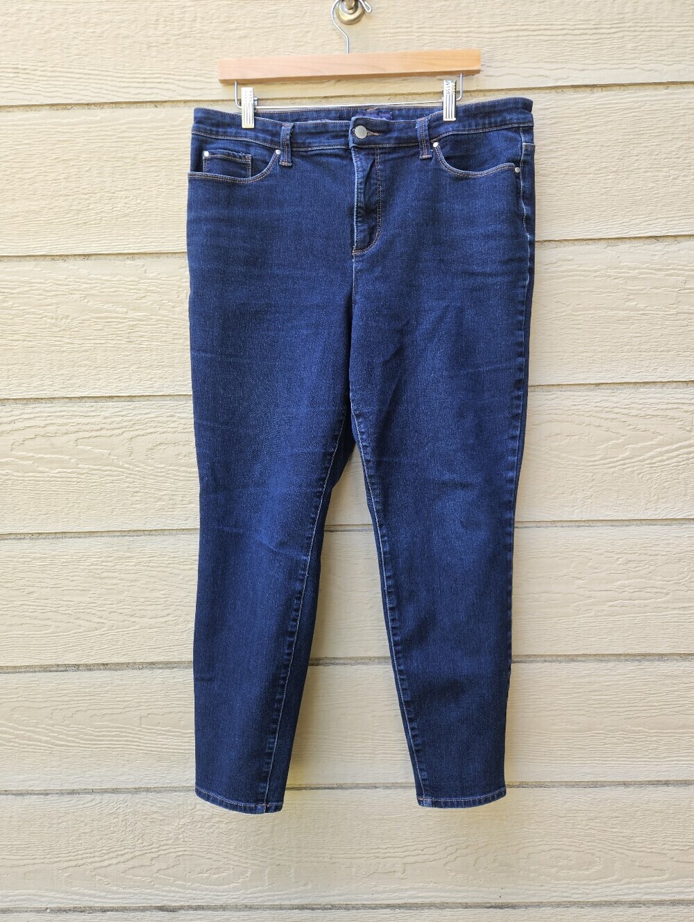 Charter Club dark wash Windham Skinny stretch jeans size 16